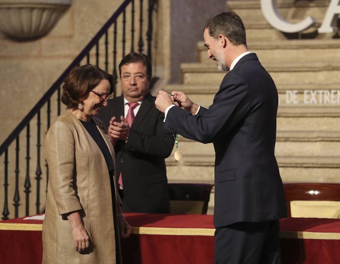 Fotos: El rey entrega el premio Carlos V a Antonio Tajani