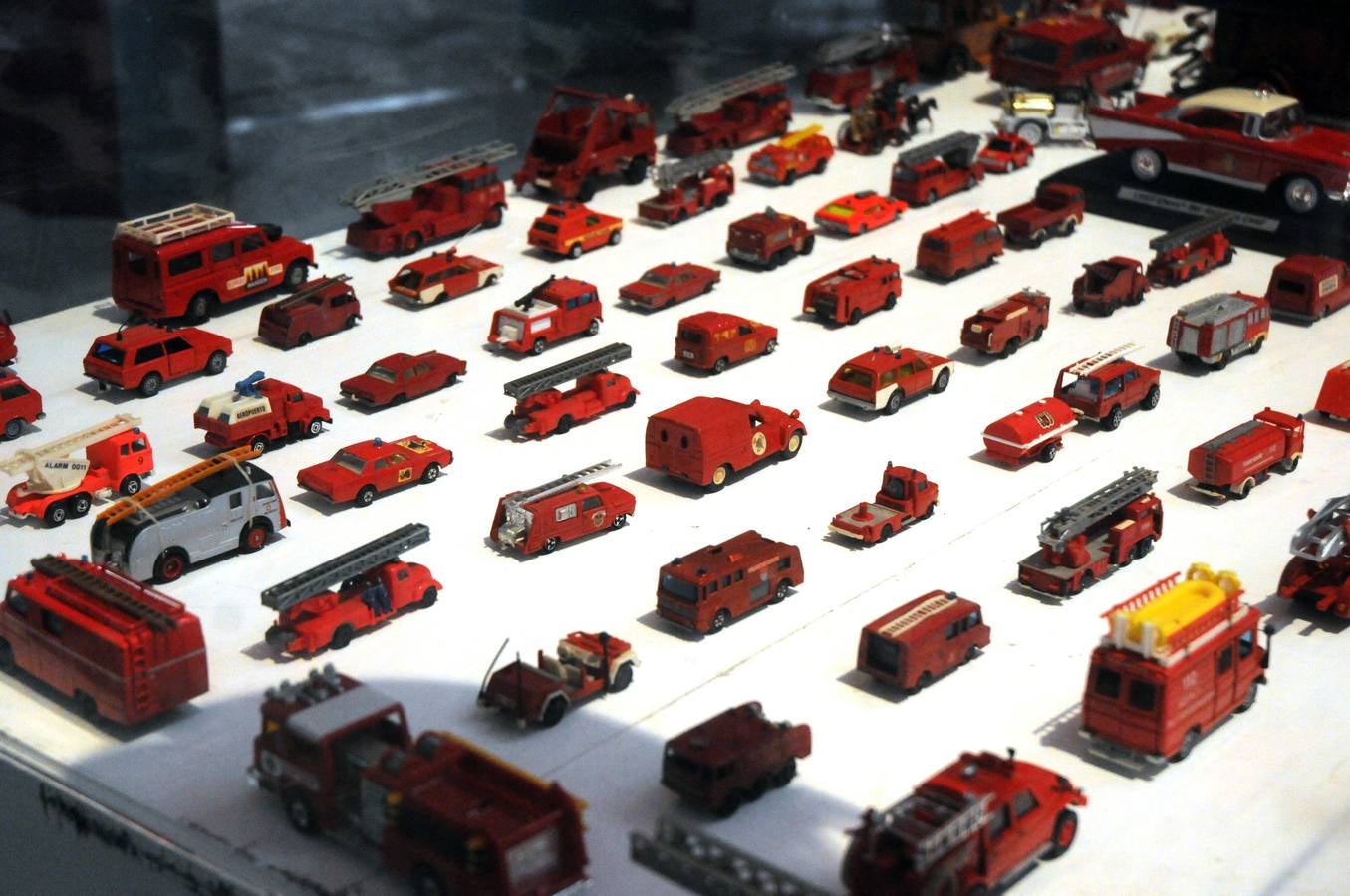 Del 7 de mayo al 3 de junio se podrá visitar, en el Centro Cultural Alcazaba, la exposición 'Bomberos del Mundo' formada por diferentes objetos de la colección particular del bombero emeritense José Manuel Rivero Tapia.