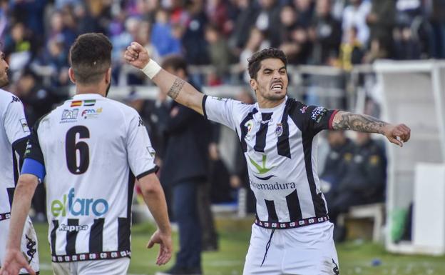 Imagen de archivo de Ruano celebrando un gol. 