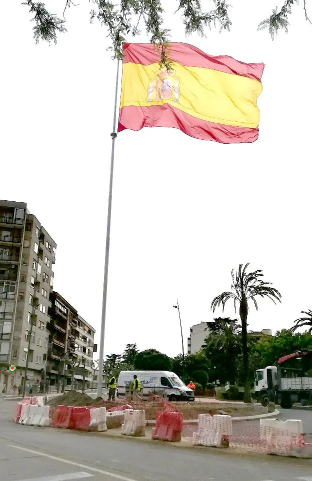 Plasencia prueba la gran bandera española