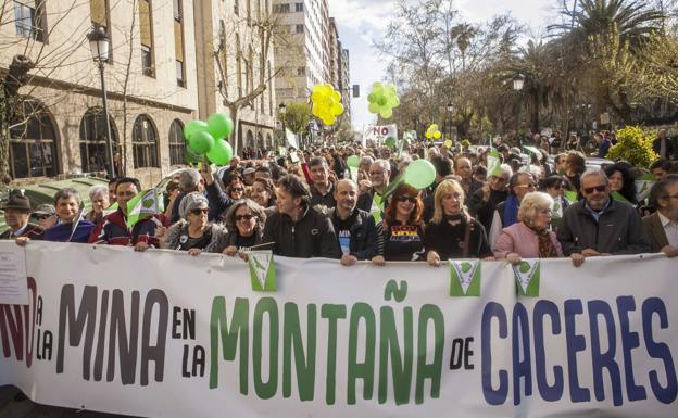 Manifestación celebrada en Cáceres en contra de la mina de litio