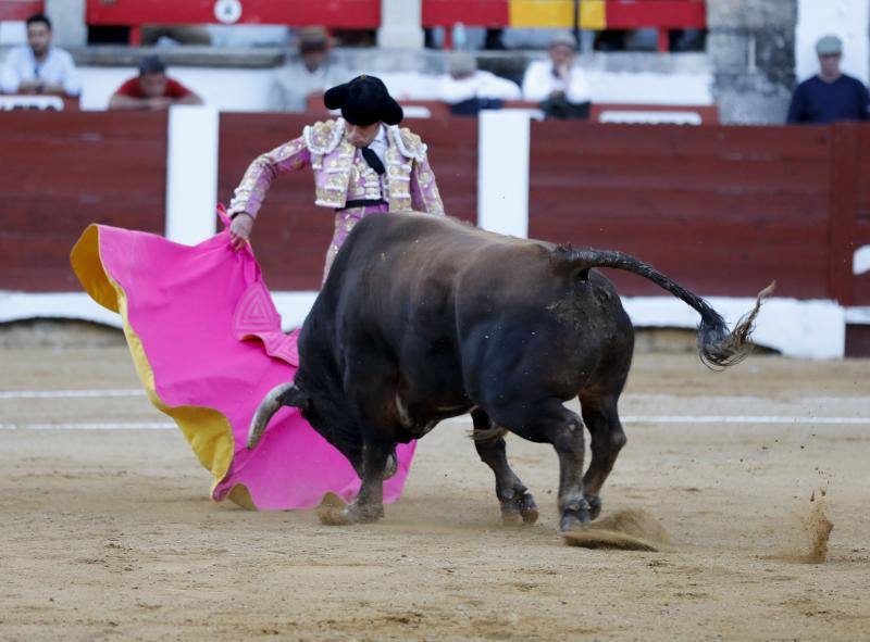 Festejo taurino de las Ferias de San fernando 2018, con Ponce, De Justo y Garrido.