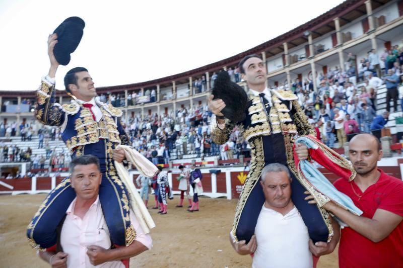 Festejo taurino de las Ferias de San fernando 2018, con Ponce, De Justo y Garrido.