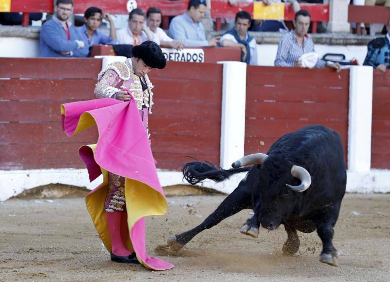 Festejo taurino de las Ferias de San fernando 2018, con Ponce, De Justo y Garrido.