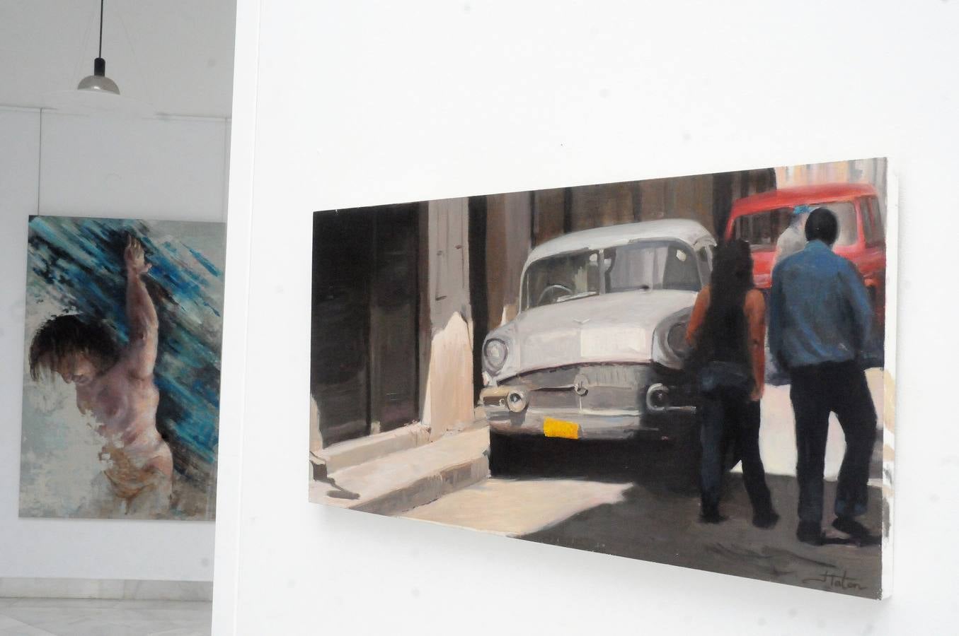 La exposición 'Tiempo de pinceles' muestra por primera vez algunas de las obras del artista Jesús Talón. La colección cuenta con 23 cuadros y se podrá visitar hasta el 26 de junio, en la Asamblea de Extremadura