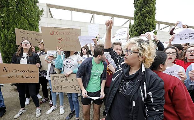 Protesta de estudiantes en Cáceres