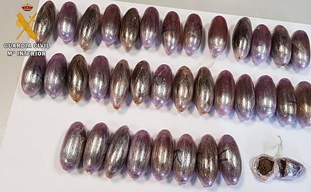 Droga intervenida por la Guardia Civil.