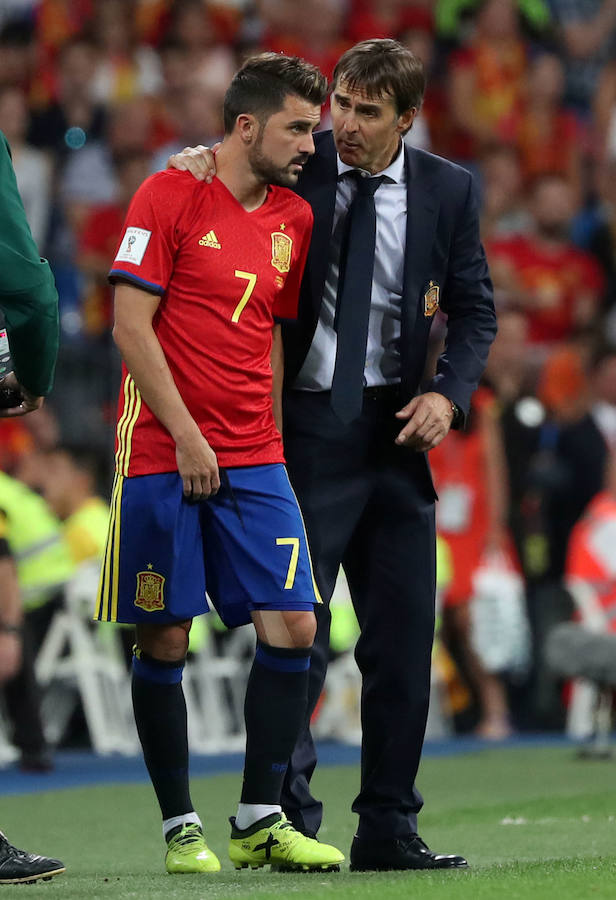 A dos días del debut de la selección española en el Mundial de Rusia contra Portugal, Luis Rubiales ha anunciado la destitución del seleccionador Julen Lopetegui. En sus dos años al frente del combinado nacional, el nuevo técnico del Real Madrid ha logrado la clasificación para el Mundial de forma brillante y sin conocer la derrota.