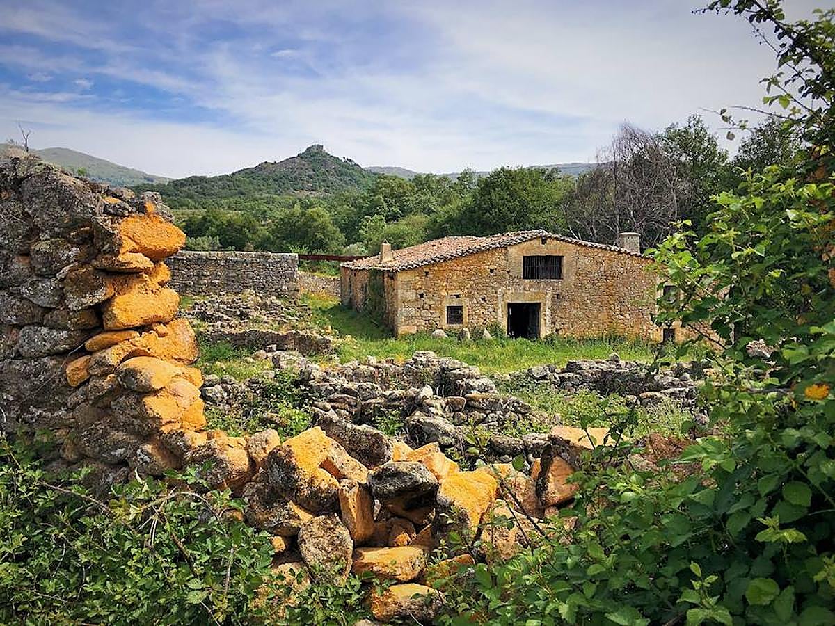 Un empresario de Texas, que fue temporero en la región en los 80, abrirá un hotel-museo en Villamiel