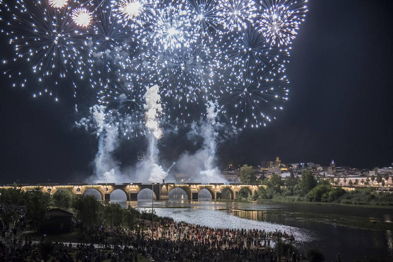 Los pacenses disfrutaron de 25 minutos de fuegos artificiales