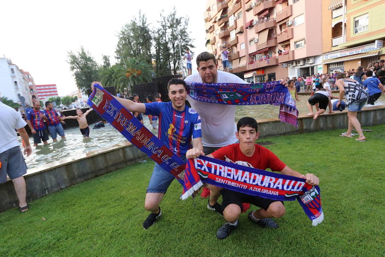 Fotos: Almendralejo celebra el ascenso del Extremadura