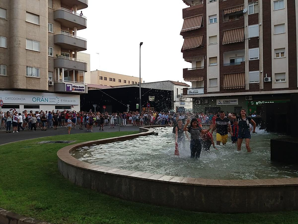 Fotos: Almendralejo celebra el ascenso del Extremadura