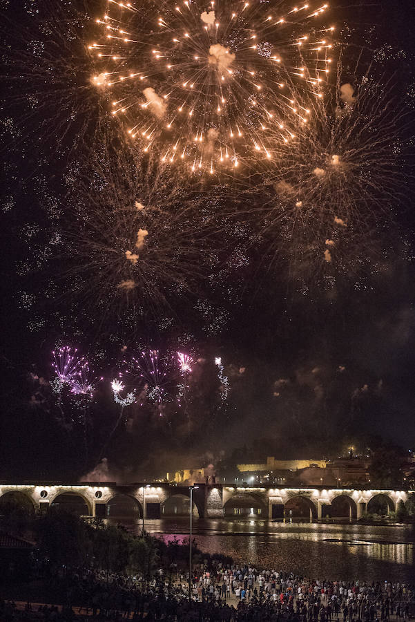 Los pacenses disfrutaron de 25 minutos de fuegos artificiales