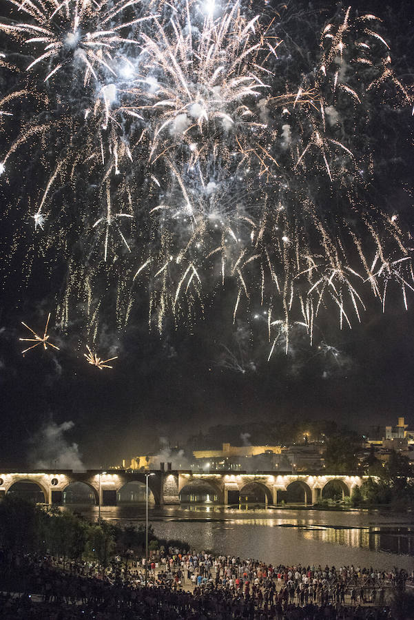Los pacenses disfrutaron de 25 minutos de fuegos artificiales