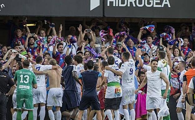 El Cartagena y Felipe Moreno achacan el intento de soborno al Extremadura a una trampa de Luis Oliver