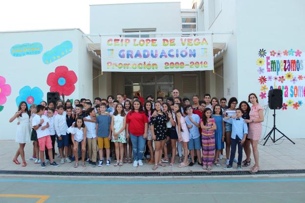 Graduación de los alumnos del colegio Lope de Vega. :: hoy