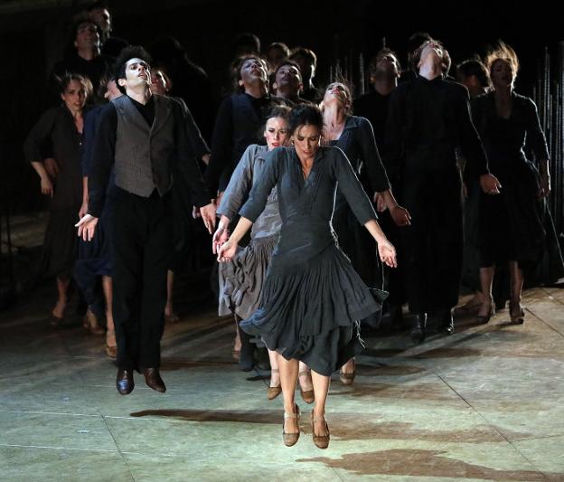 El Ballet Nacional de España y la Orquesta de Extremadura crean una 'Electra' convincente 