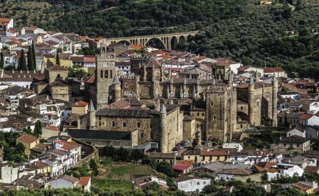 El Monasterio de Guadalupe celebra su 25 aniversario como Patrimonio de la Humanidad siendo declarado Acontecimiento de Excepcional Interés Público 