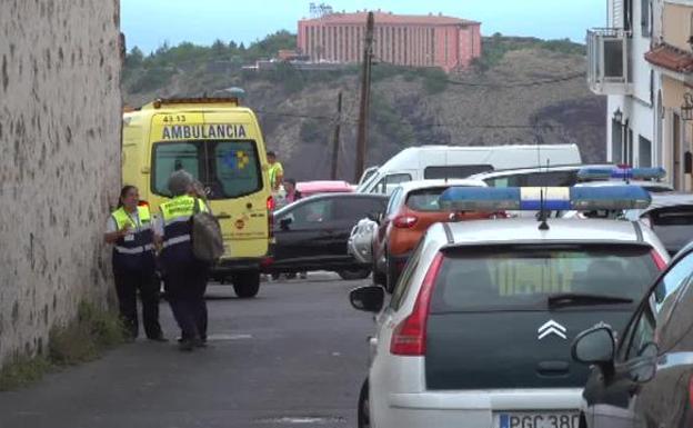 El hombre hallado muerto junto a su familia en Tenerife estaba ahorcado