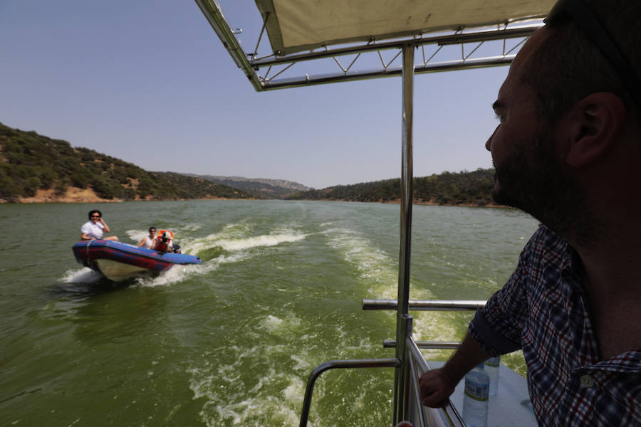 El nuevo tramo navegable permite mirar el Salto del Gitano desde una perspectiva hasta ahora inédita