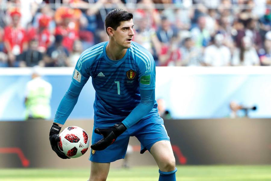 Courtois, en un partido con su selección.