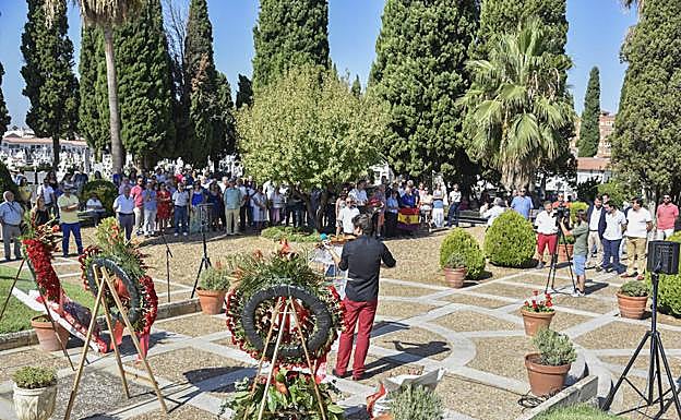 Imagen del acto de recuerdo de las víctimas de la matanza de 1936, este miércoles. :: 