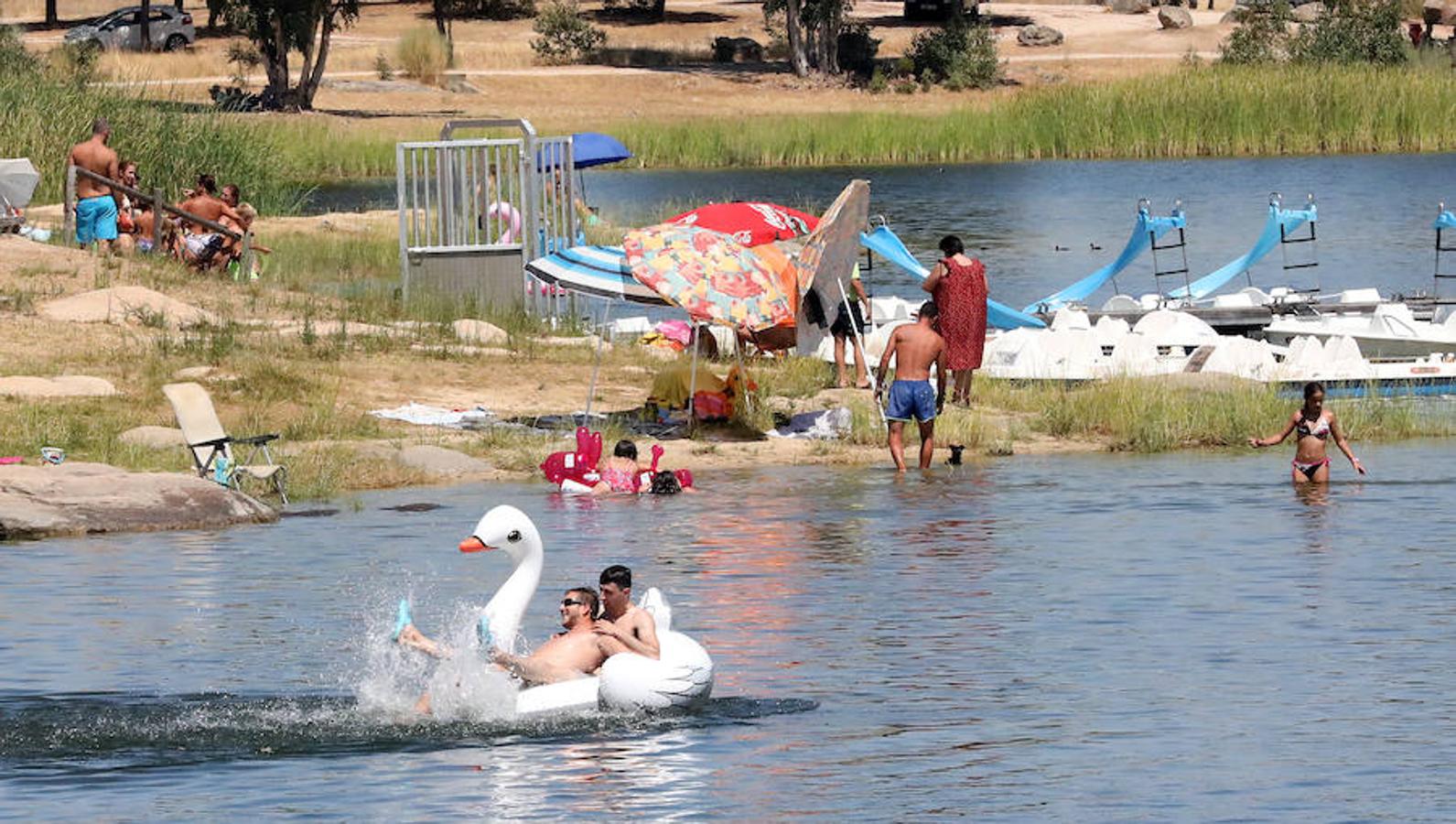 Algunos turistas visitaron ayer Proserpina a su paso por Mérida como punto final a sus vacaciones