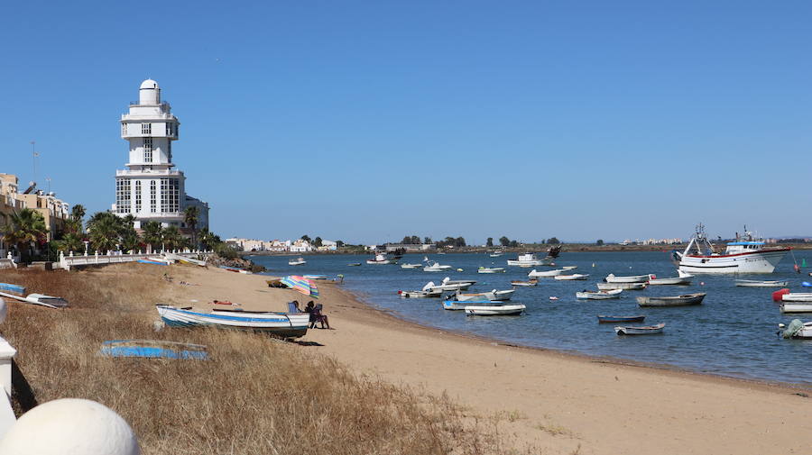 Entrada al Puerto de Isla Cristina (Huelva)