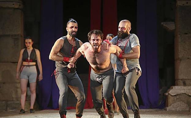 El Festival de Mérida se despide con un 'Hipólito' con acento extremeño