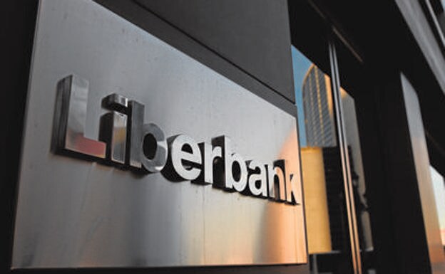 Más de 130 millones de acciones de Liberbank empiezan a cotizar este viernes