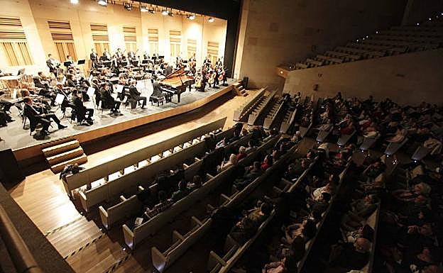 La OEx grabará canciones para el Ballet Nacional, Pilar Boyero y 'El Negri'