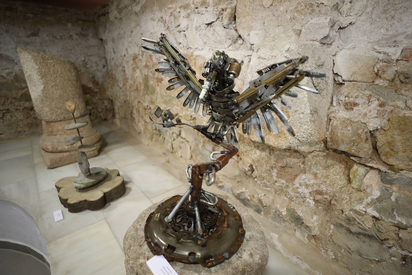 Exposición de los «Premios JABA 2018» organizados por el Ayuntamiento de Badajoz y que estarán expuestos en el Centro Cultural «Santo Domingo» de la Fundación CB en Mérida. Se puede visitar 12 de septiembre al 7 de octubre en horario de lunes a sábado, de 10 a 13.30h., y de 18 a 21h. Domingos, de 10 a 13.30h.