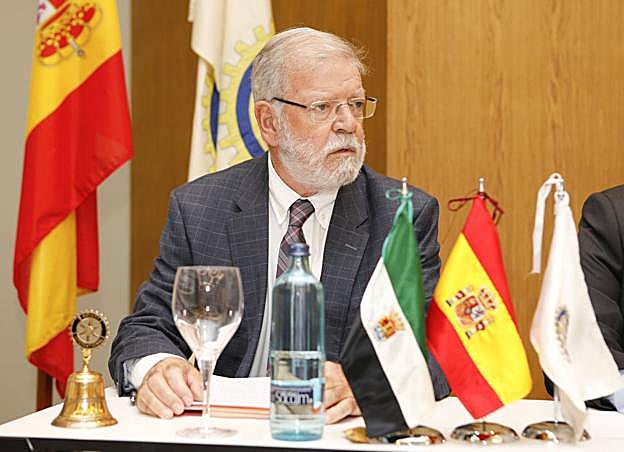 Rodríguez Ibarra, ayer en la conferencia impartida en Cáceres . :: a. m.