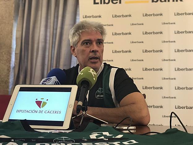 Ñete Bohigas. :: @Cáceres_basket