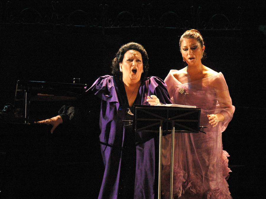 Monserrat Caballé volvió al Teatro Romano en 2007, 17 años después de la aplaudida ópera 'Herodiade'. Actuó junto a su hija, la también soprano Monserrat Martí, con motivo de los actos del Año Jubilar Guadalupense. 