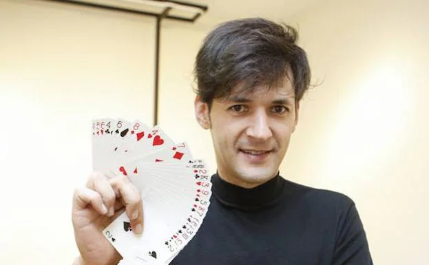 Cáceres se llena de espectáculos de ilusionismo y trucos con 'Expomagia'