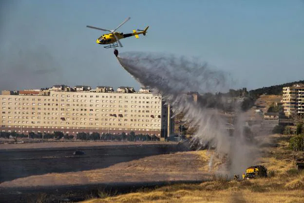 El último incendio se produjo en el Junquillo el pasado domingo. :: l. cordero