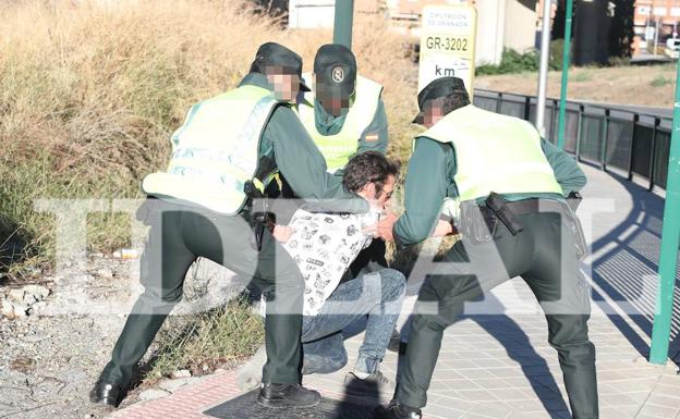 Imagen principal - Detenido el presunto autor de la muerte de un guardia civil al que tiroteó en Granada