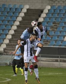 Imagen secundaria 2 - El Badajoz se ahoga en su sequía