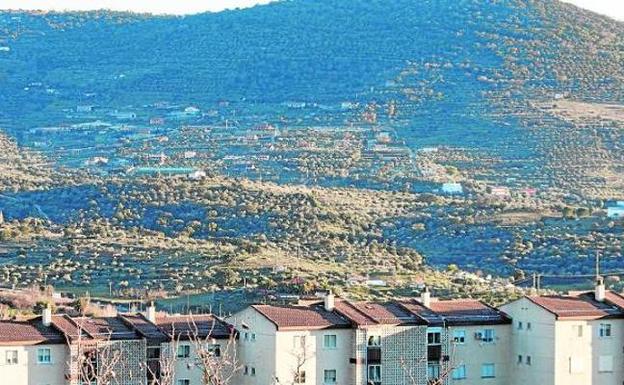 Viviendas ilegales en la sierra de Santa Bárbara 