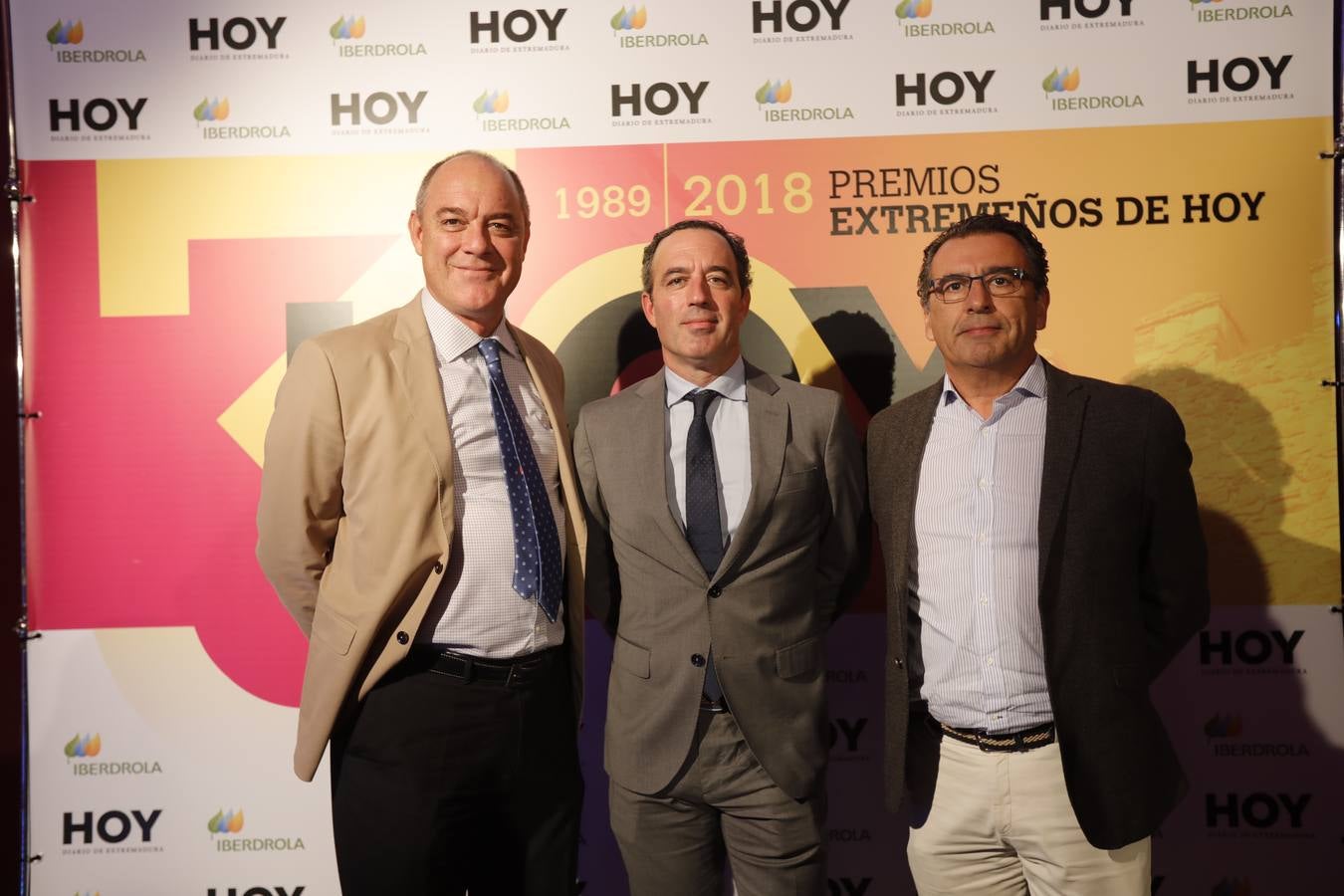 Los invitados pasaron por el photocall antes del comienzo de la gala
