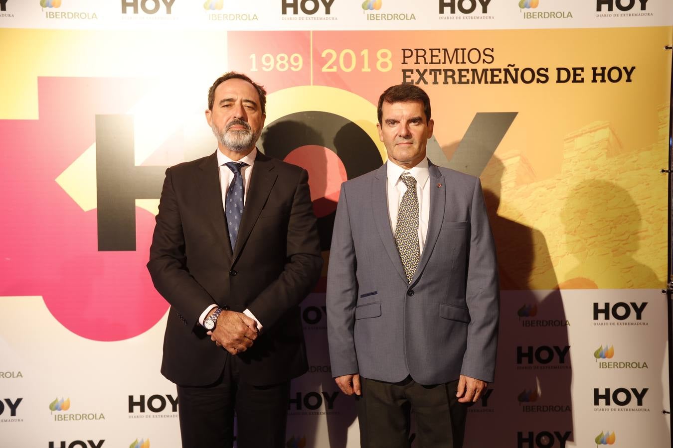 Los invitados pasaron por el photocall antes del comienzo de la gala