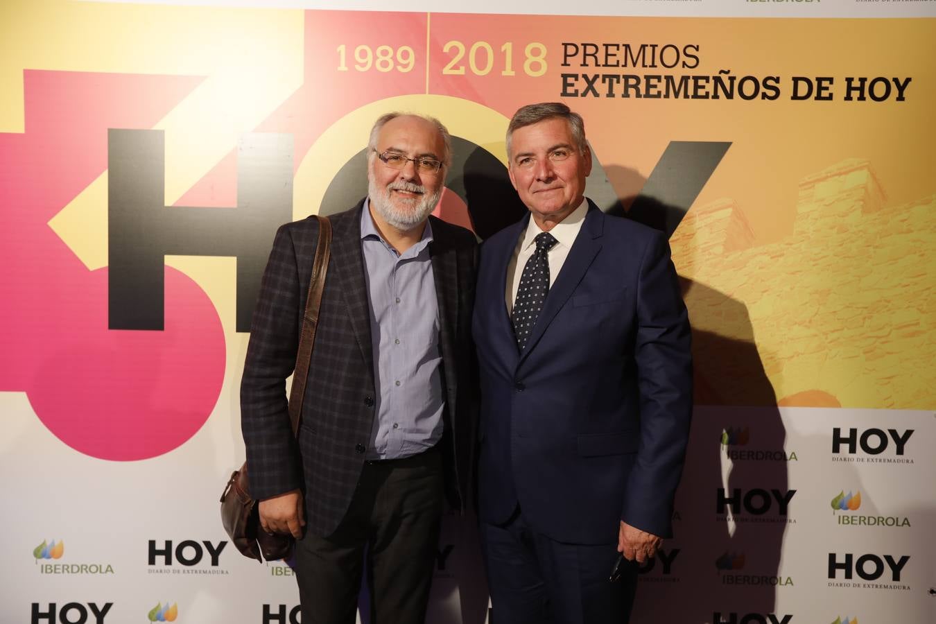 Los invitados pasaron por el photocall antes del comienzo de la gala
