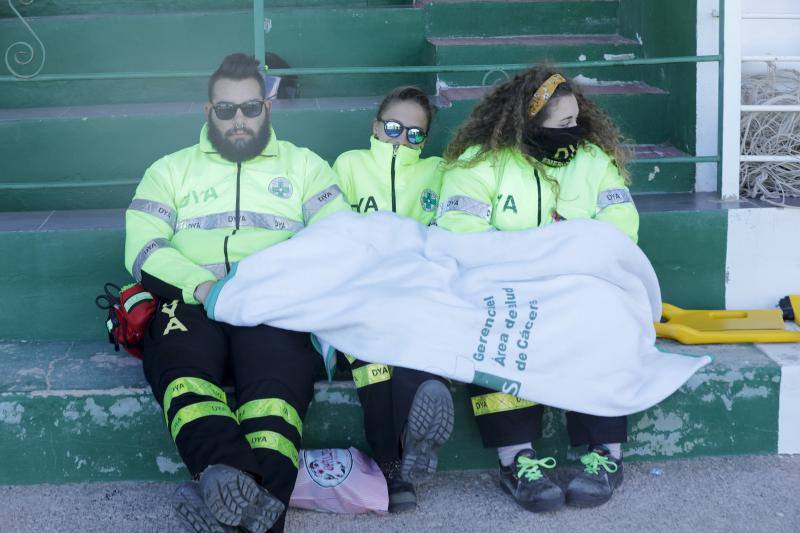 Los tantos de Eloy Jiménez y Alberto Delgado dieron la vuelta a un golazo desde medio campo de Monroy para un digno Montijo