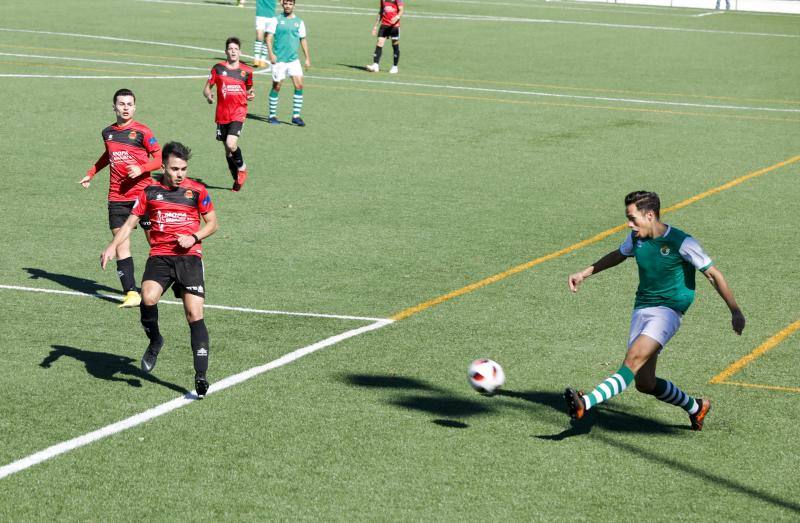 Los tantos de Eloy Jiménez y Alberto Delgado dieron la vuelta a un golazo desde medio campo de Monroy para un digno Montijo