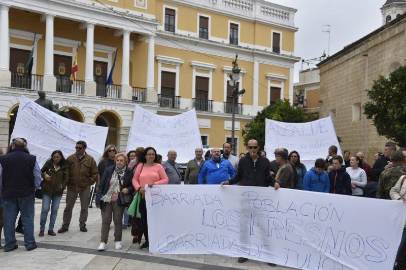 Más de 150 personas participaron en la iniciativa promovida por la asociación Salvemos el Guadiana