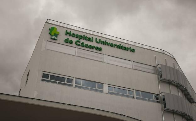 El Colegio de Médicos pide a la Junta más inversión para iniciar la segunda fase del hospital de Cáceres