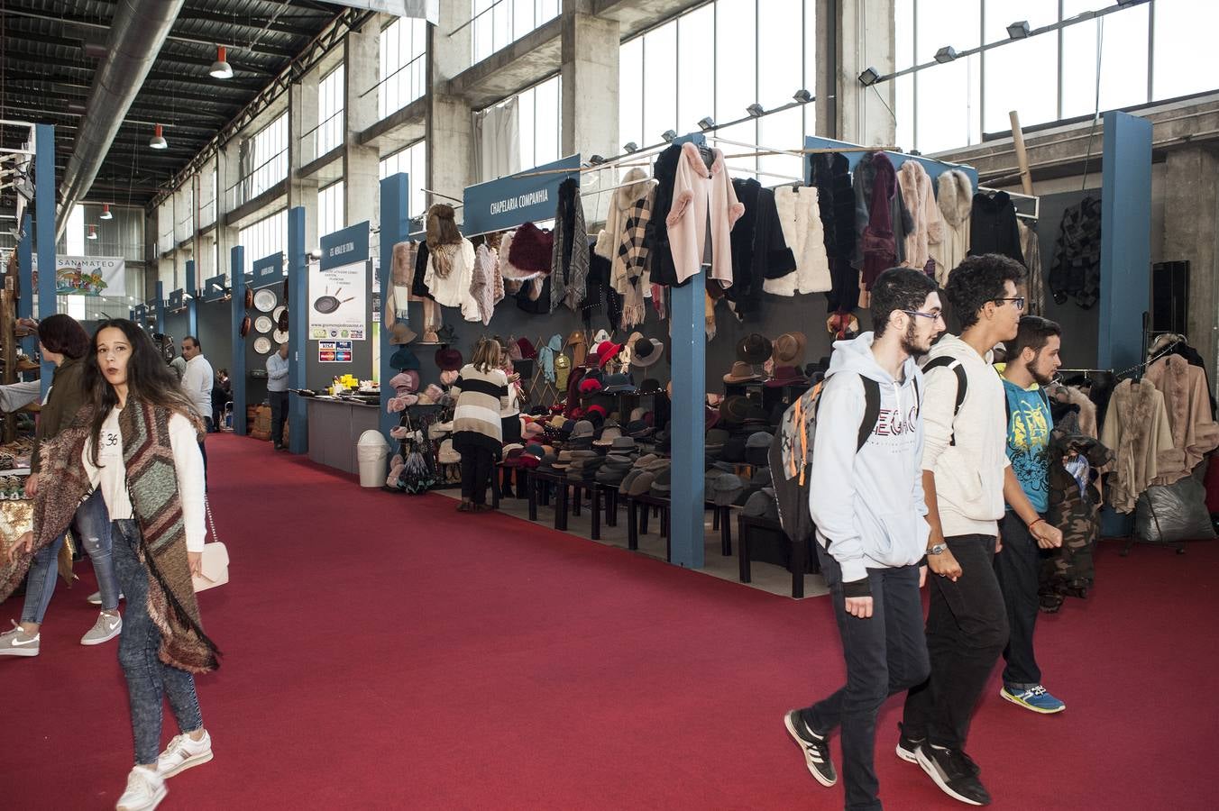 'Fehispor' abre sus puertas en Badajoz con la previsión de superar 30.000 visitas. Cuenta con 120 expositores, en donde el 40 por ciento son de empresas llegadas de Portugal. El evento cuenta con un stand de la eurociudad Badajoz, Elvas y Campomayor, así como la zona 'Esencias hispanolusas.