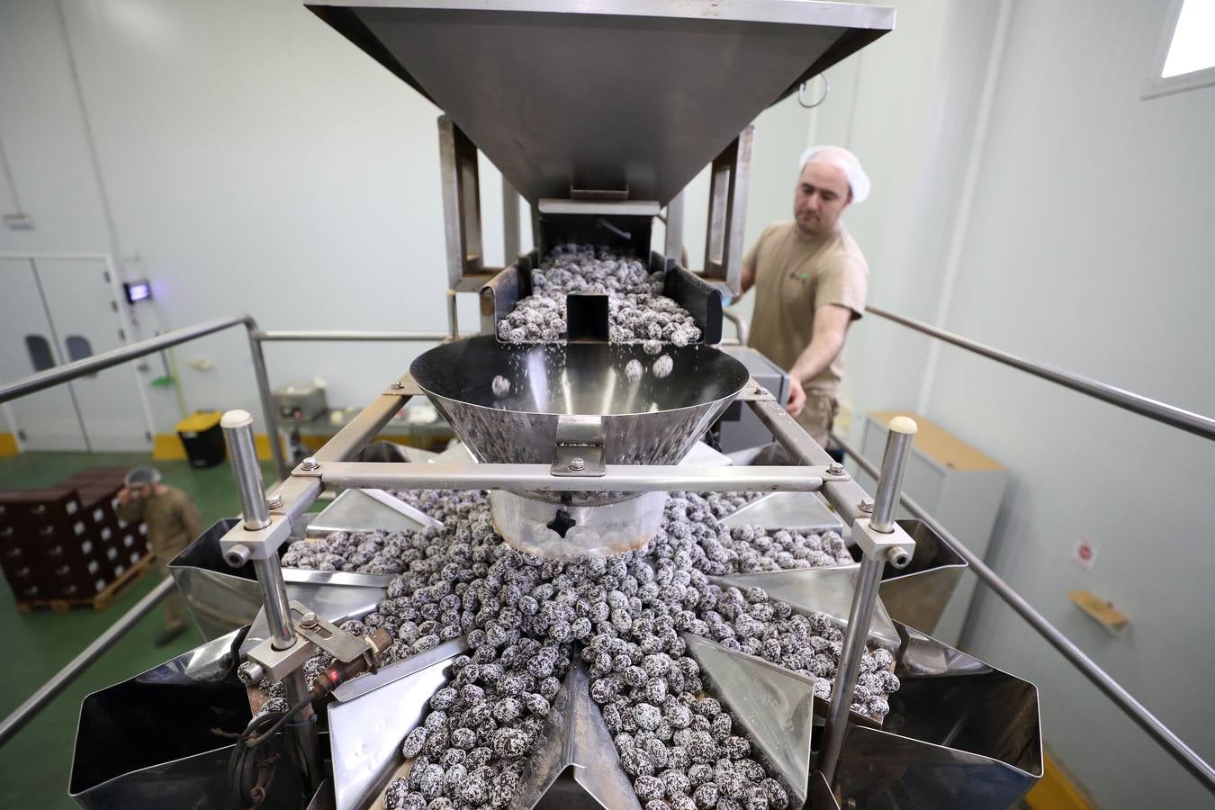 El cultivo de la almendra no alcanza su techo. La rentabilidad sigue siendo muy elevada debido a la alta demanda de un mercado que, además, aprecia singularmente la calidad de las variedades que se desarrollan en Extremadura.