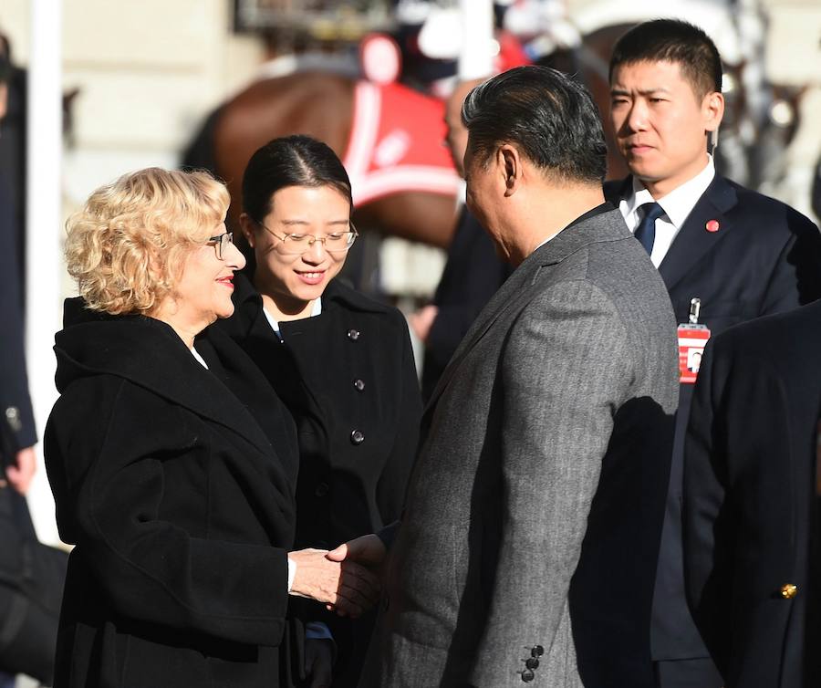 Recibimiento oficial de los Reyes al presidente de la República Popular China, Sr. Xi Jinping y su esposa, Peng Liyuan, en el Palacio Real de Madrid.